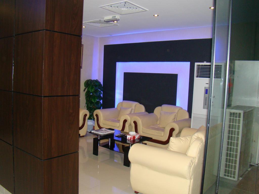 Savoy Grand Hotel Apartments Muscat Exterior photo