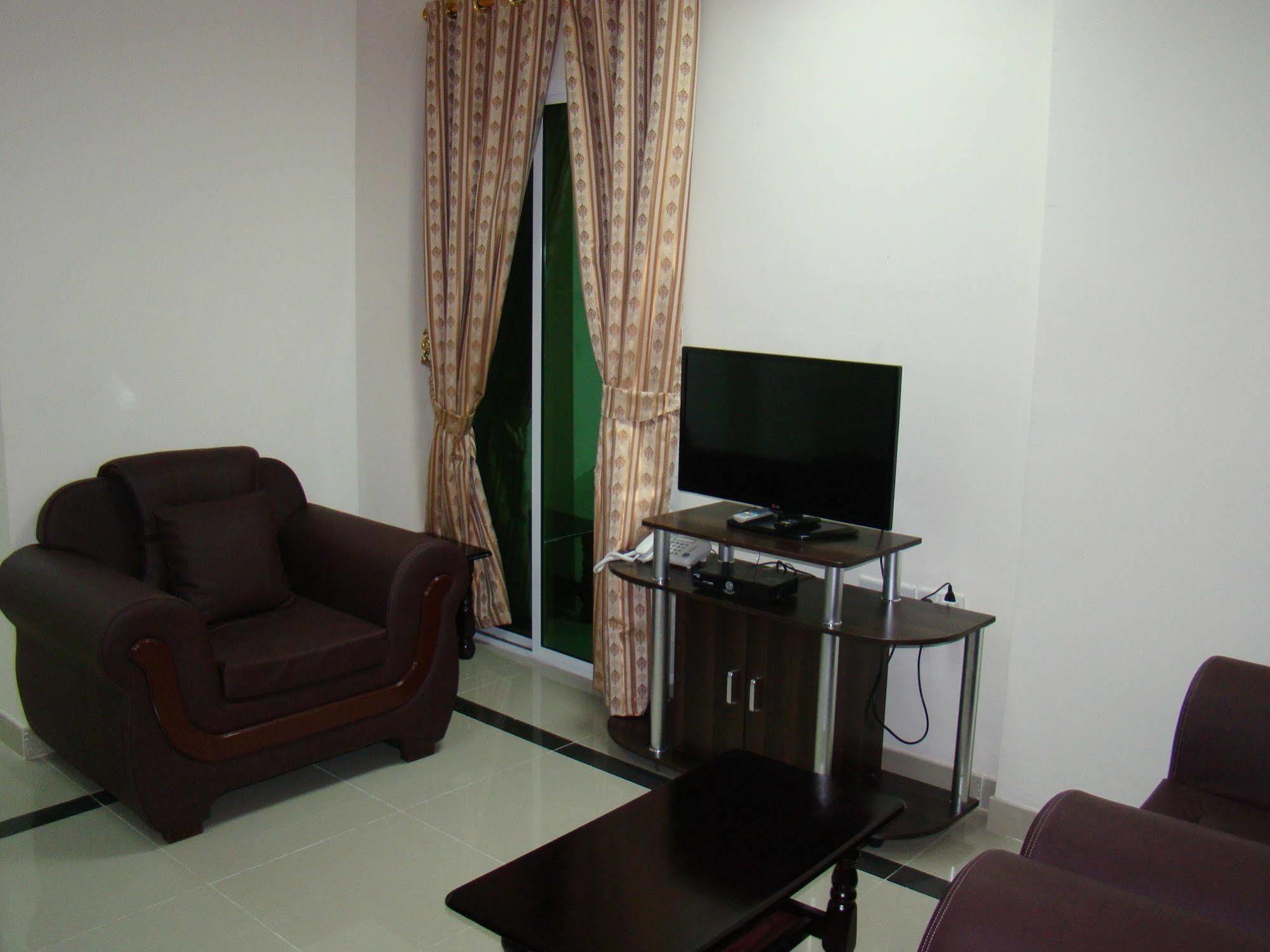 Savoy Grand Hotel Apartments Muscat Exterior photo